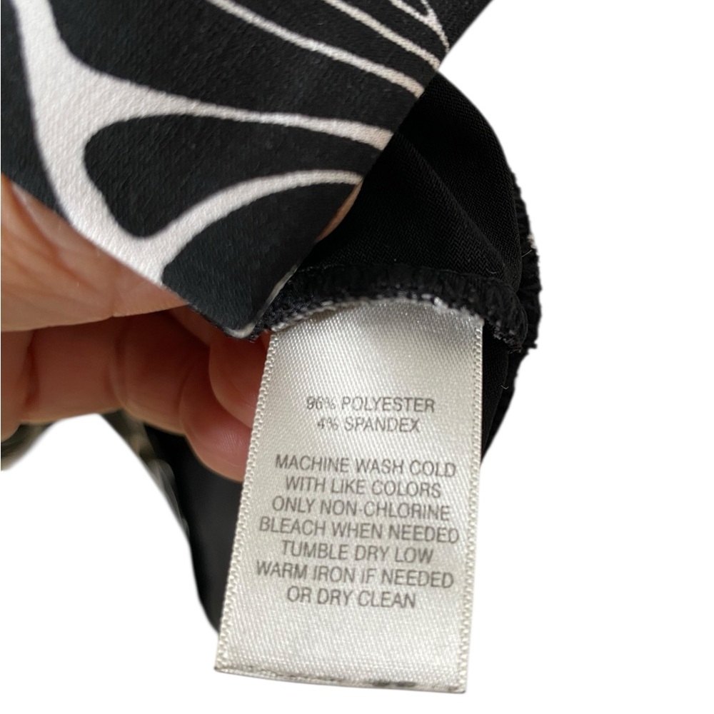White House Black Market Signature Knits size Med - Picture 5 of 5